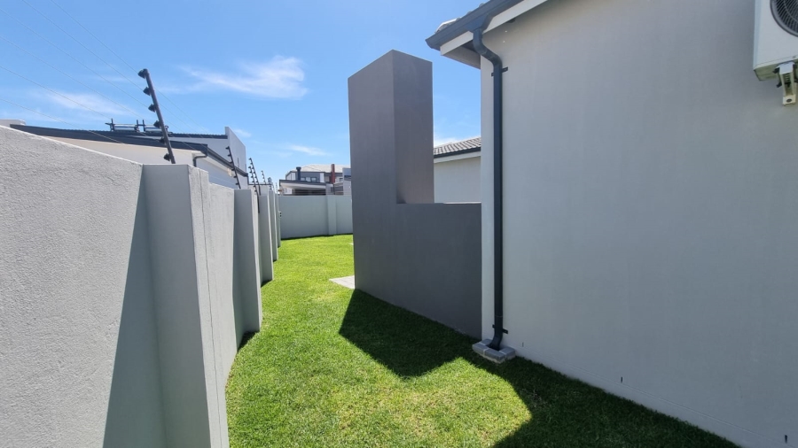 3 Bedroom Property for Sale in Sandown Western Cape